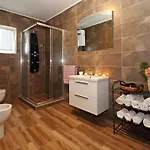 Apartamento Milenka - Four Bedroom With Terrace Čilipi