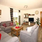 Milenka - Four Bedroom With Terrace