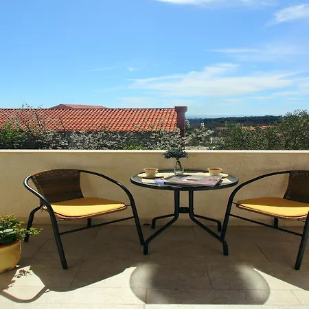 Apartament Milenka - Four Bedroom With Terrace *